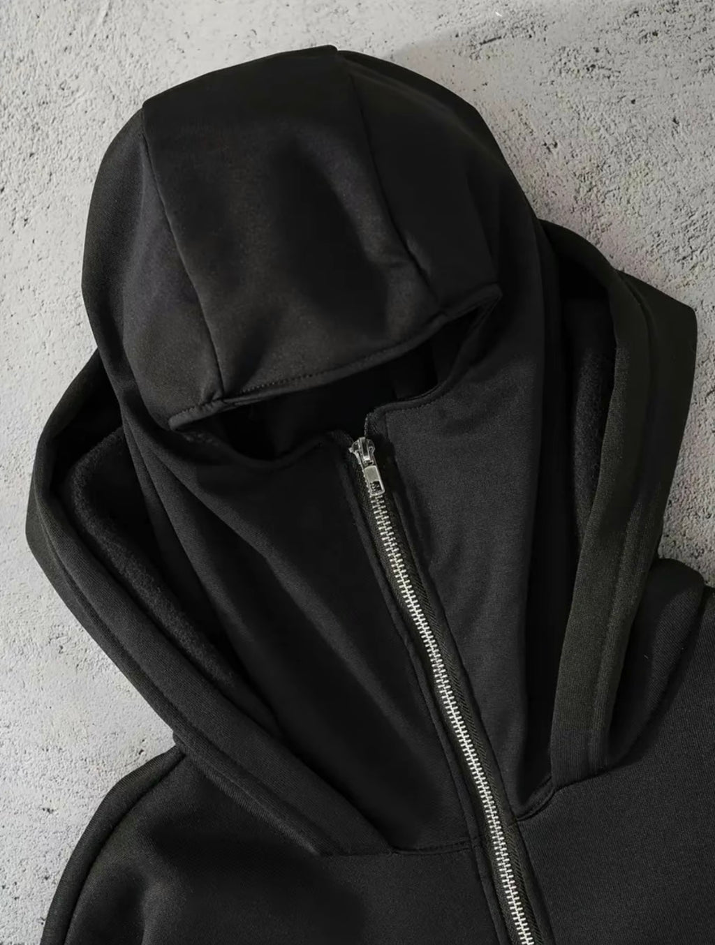 OBSIDIAN -  Le Sweat avec cagoule intégré